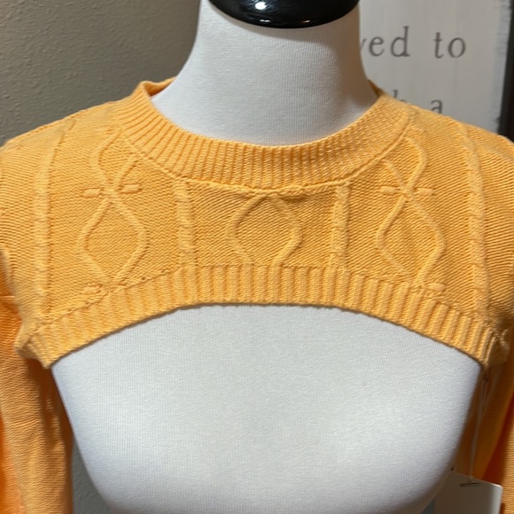Chic Orange Cable Knit Sweater / tank set - Picture 3 of 11